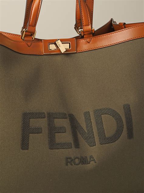 Borse e borsette da donna Fendi Peekaboo 